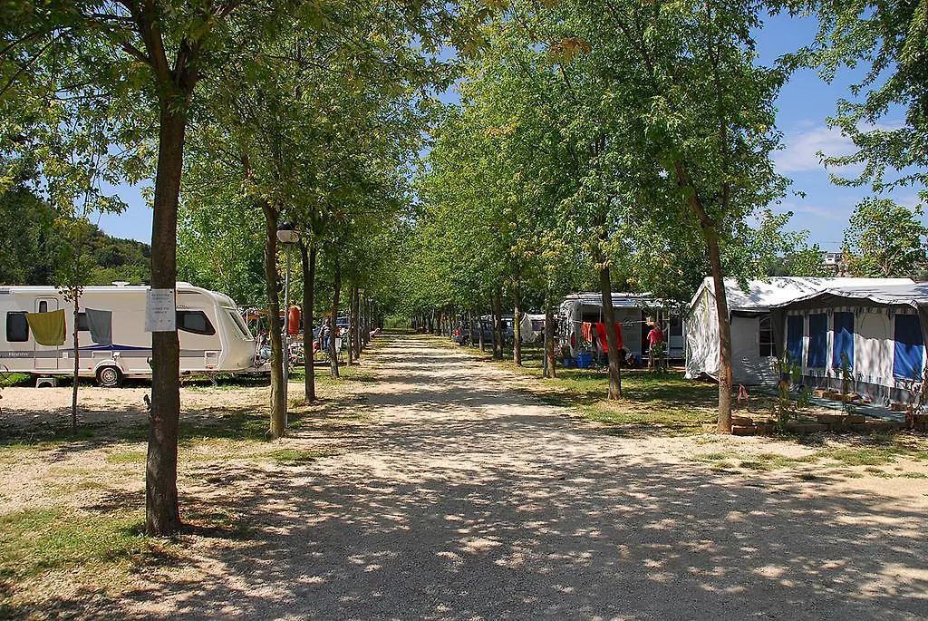 ** Campingplads Campeggio Trevisago Iris Park Moniga del Garda Italien